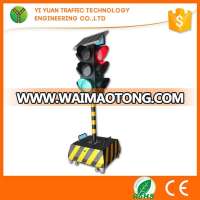 Red Yellow Green Color Mobile Model Pedestrian Portable Led Solar Powered Traffic Warning Light